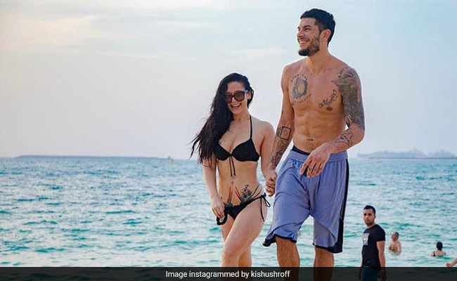 Pics From Krishna Shroff's Beach Outing With Boyfriend Eban Hyams