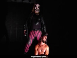 'राक्षस' ने मचाया WWE में आतंक, सेथ रोलिंग्स को जीत के बाद किया बेहोश, देखें VIDEO 'राक्षस' ने मचाया WWE में आतंक, सेथ रोलिंग्स को जीत के बाद किया बेहोश, देखें VIDEO