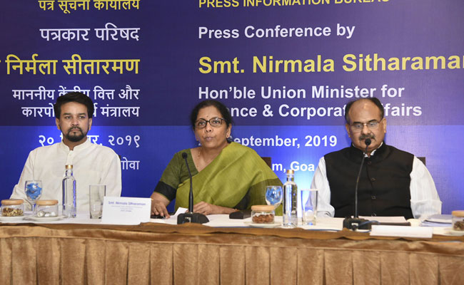 अर्थव्यवस्था को मंदी से बचाने के लिए वित्तमंत्री निर्मला सीतारमण के ये 12 फैसले क्या काफी हैं?