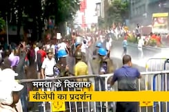 बिजली की बढ़ी दरों को लेकर बीजेपी ने किया ममता सरकार के खिलाफ प्रदर्शन बिजली की बढ़ी दरों को लेकर बीजेपी ने किया ममता सरकार के खिलाफ प्रदर्शन