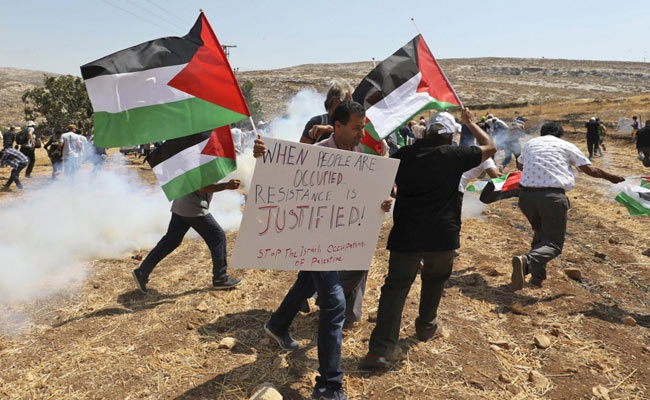 Palestinian Woman Waving Knife At Checkpoint Shot Dead: Israel Police