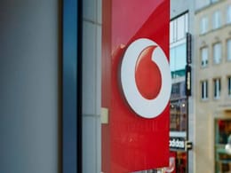 20,000 करोड़ के टैक्स विवाद मामले में सरकार को झटका, Vodafone ने जीता अंतरराष्ट्रीय मध्यस्थता का केस 20,000 करोड़ के टैक्स विवाद मामले में सरकार को झटका, Vodafone ने जीता अंतरराष्ट्रीय मध्यस्थता का केस