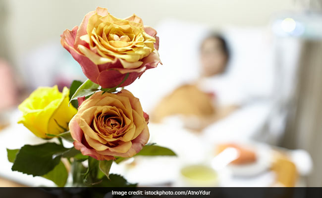 World Rose Day: A Day To Bring Happiness In The Lives Of Cancer Patients