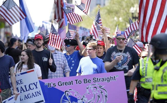 US Police Fire Pepper Spray After Pro-Trump "Straight Pride" Parade
