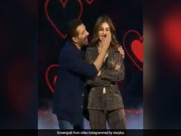 पापा सनी देओल को इस एक्ट्रेस के साथ डांस करते देख, करण देओल का आया कुछ ऐसा रिएक्शन- देखें Video पापा सनी देओल को इस एक्ट्रेस के साथ डांस करते देख, करण देओल का आया कुछ ऐसा रिएक्शन- देखें Video
