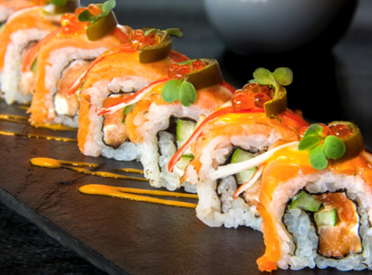 Want To Try Sushi, Dont Know How To Eat One? The Sushi-Eating ...