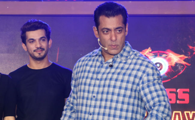 Salman Khan Snaps At Photographer At <i>Bigg Boss</i> Event: 'Ban Me If You Have A Problem'