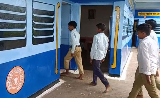 Mid-Day Meal In 'Pantry Car': School Turns Into 'Train' In Madhya Pradesh