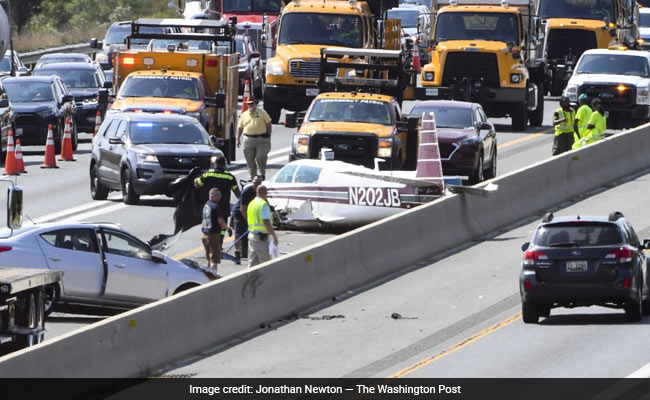 "It Was In Front Of Us": Plane Crashes On US Highway, Hits Vehicle