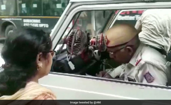 Men On Bike Fail To Snatch Bag From Woman In Delhi, Leave Her Injured