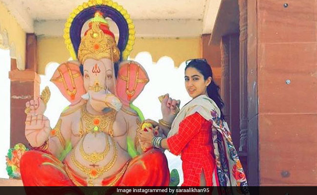 Ganesh Chaturthi 2019: Sara Ali Khan's Pic With Ganpati Is All About 'Laughter And Positivity'