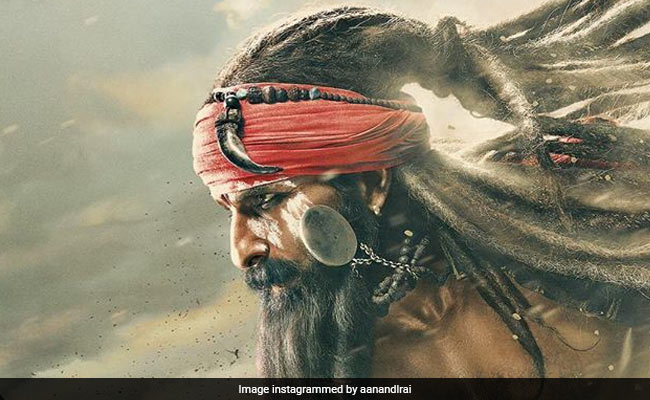 <i>Laal Kaptaan</i>: Saif Ali Khan's Look Reminds The Internet Of Jack Sparrow From <i>Pirates Of The Caribbean</i>