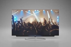 A TV With a Moving Soundbar A TV With a Moving Soundbar