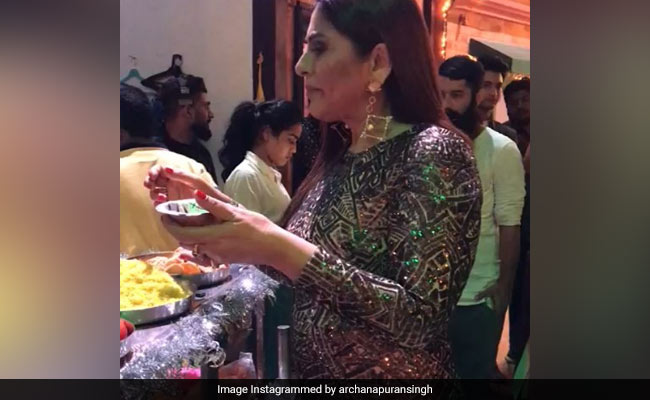 कपिल शर्मा ने खोला राज, फ्री में बंटे गोल गप्पे तो बेटे को भी साथ ले आईं अर्चना पूरन सिंह- देखें वायरल Video