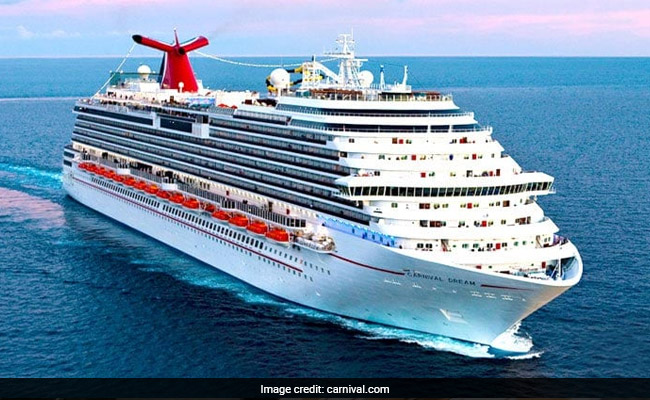 US Coast Guard Hunts Man Who Allegedly Jumped From Cruise Balcony
