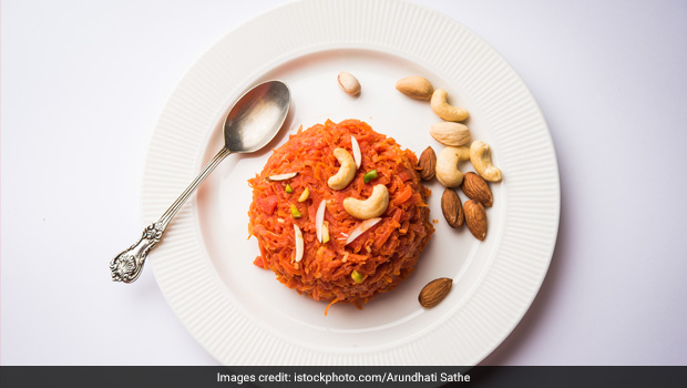 Indian Cooking Tips: Make Quick And Easy Gajar Ka Halwa In Just 15 Minutes (Recipe Video)