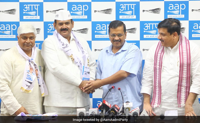 Former Leader Of Mayawati's Party Joins AAP In Arvind Kejriwal's Presence