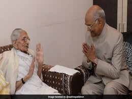 President Kovind Meets PM Modi's Mother Hiraba In Gujarat President Kovind Meets PM Modi's Mother Hiraba In Gujarat
