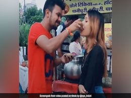 TikTok Top 5: बॉयफ्रेंड ने गर्लफ्रेंड को खिलाए गोलगप्पे, अगले ही पल हुआ कुछ ऐसा, देखें वायरल वीडियो TikTok Top 5: बॉयफ्रेंड ने गर्लफ्रेंड को खिलाए गोलगप्पे, अगले ही पल हुआ कुछ ऐसा, देखें वायरल वीडियो