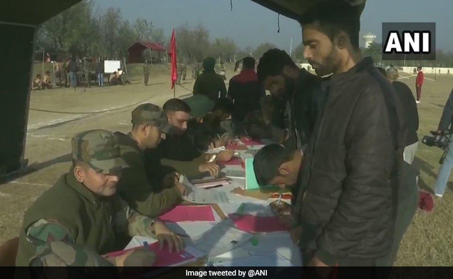 J&K: Scores Of Youth Participate In Army Recruitment Drive In Srinagar