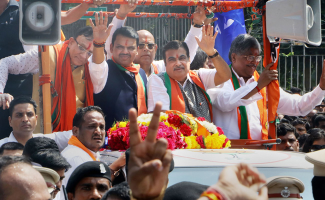 Maharashtra Election: Devendra Fadnavis Files Nomination After Nitin Gadkari's Blessing