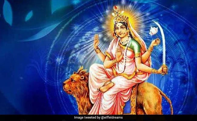 Navratri 6th Day: Maa Katyayani <i>Puja Mantra, Stotra</i> And <i>Aarti</i>