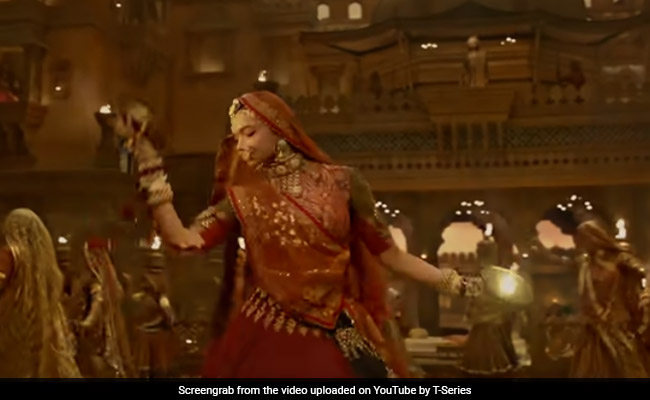 Diwali Songs: 5 Best Tracks To Light Up Your Deepawali 2019 Evening