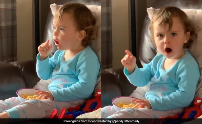 Toddler Has The Cutest Reaction To Bruce Banner Turning Into Hulk. Watch