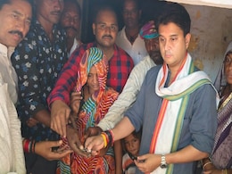 शिवपुरी में दलित बच्चों की हत्या का मामला, पीड़ित परिवार के लिए घर बनवाएंगे सिंधिया शिवपुरी में दलित बच्चों की हत्या का मामला, पीड़ित परिवार के लिए घर बनवाएंगे सिंधिया