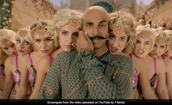 Akshay Kumar Loves Ayushmann Khurrana's LOL Bala-Off Video: '<i>Waah Bala, Kamaal Kar Daala</i>'