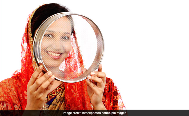 When Is Karwa Chauth 2020? Significance Of Vrat And City-Wise Moonrise Time Across India