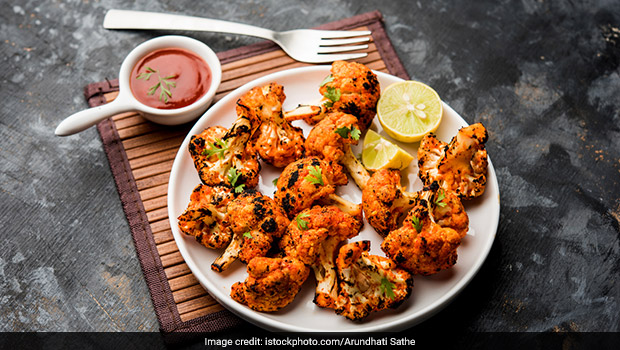 Watch: How To Make Tandoori Gobhi At Home For Your Next Dinner Party (Recipe Video Inside)