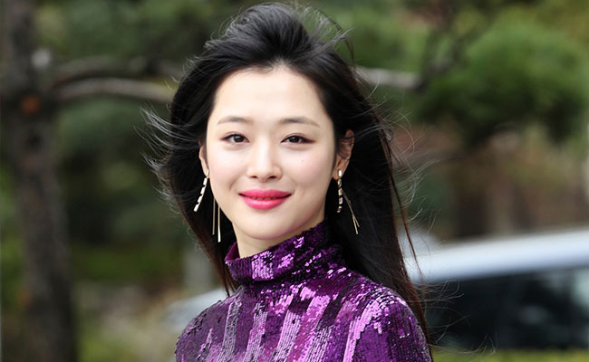 Sulli Death: K-Pop Star, 25, Found Dead At Home In South Korea