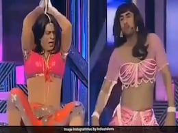 Viral Video: शाहरुख खान और रणबीर कपूर ने लड़की बन किया पोल डांस, स्टेज पर हुआ कुछ ऐसा बुरा हाल Viral Video: शाहरुख खान और रणबीर कपूर ने लड़की बन किया पोल डांस, स्टेज पर हुआ कुछ ऐसा बुरा हाल