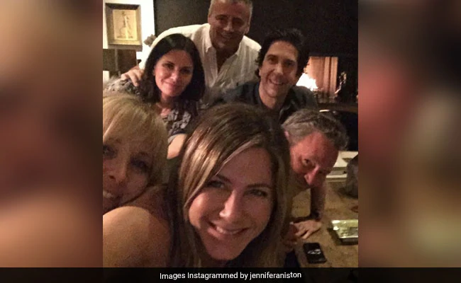The One In Which Jennifer Aniston And <i>F.R.I.E.N.D.S</i> Crash Instagram With Blockbuster Pic