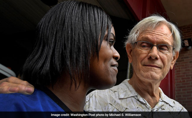 US Woman Meets The Stranger Whose Life She Saved From Cardiac Arrest