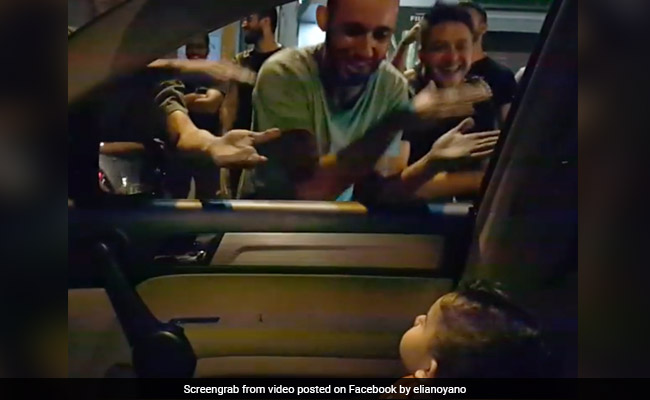 Video: Lebanon Protesters Perform "Baby Shark" Song To Soothe Toddler In Car