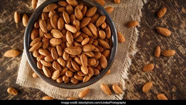 Beauty tips: You must eat small amount of almonds each day for better skin and hair health
