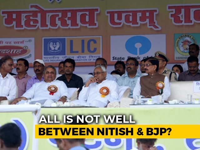 Dussehra Function Exposes Rift Between BJP, Nitish Kumar