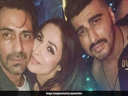 Viral Video: मलाइका अरोड़ा और अर्जुन कपूर ने डांस से बांधा समा, इस अंदाज में दिखे बॉलीवुड कलाकार Viral Video: मलाइका अरोड़ा और अर्जुन कपूर ने डांस से बांधा समा, इस अंदाज में दिखे बॉलीवुड कलाकार