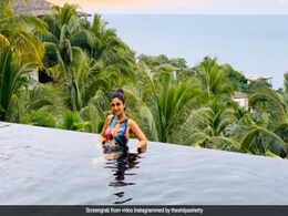 शिल्पा शेट्टी ने शेयर किया Video, पूल में यूं इंजॉय करती आईं नजर- देखें Viral Video शिल्पा शेट्टी ने शेयर किया Video, पूल में यूं इंजॉय करती आईं नजर- देखें Viral Video