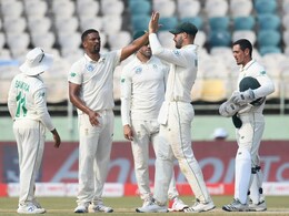 India vs South Africa: Vernon Philander Says South Africa Still "Within A Shot" Of Winning Against India India vs South Africa: Vernon Philander Says South Africa Still "Within A Shot" Of Winning Against India