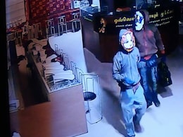 Men With Tiger And Bull Masks Rob Crores From Tamil Nadu Jewellery Store Men With Tiger And Bull Masks Rob Crores From Tamil Nadu Jewellery Store