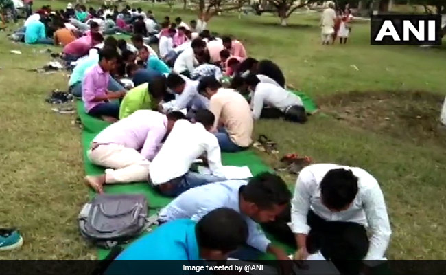 Students Write Exams In Open Due To Space Crunch At Bihar College
