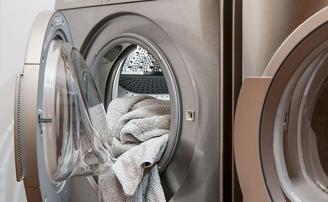 The Reason This Town Was Told Not To Wash Clothes For 5 Days