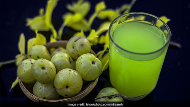 Weight loss tips: You can lose weight effectively with amla juice