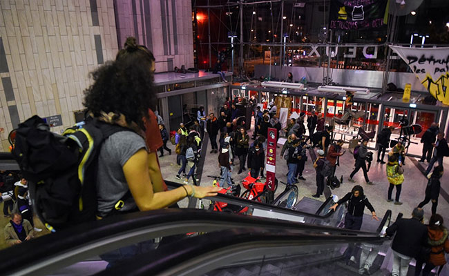 Climate Activists Occupy Paris Mall As Global Extinction Rebellion Protests Begin