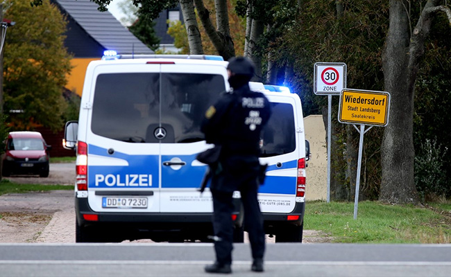 German Gunman Who Killed 2 At Synagogue Livestreamed Shooting