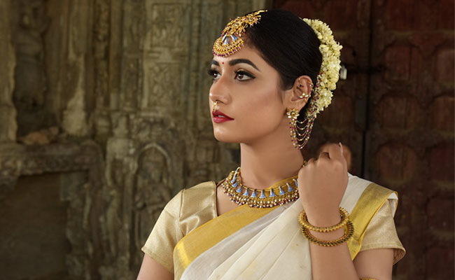 Dhanteras 2019: How to Pick Gold And Silver Jewellery For Diwali