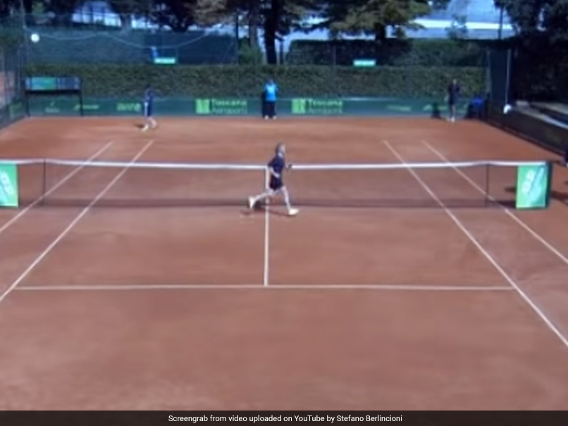 Tennis Umpire Banned For Calling Ball Girl "Very Sexy"